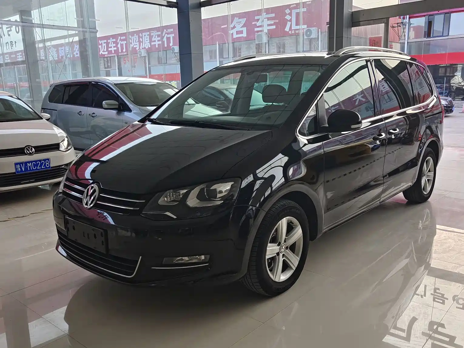 VOLKSWAGEN SHARAN 2013