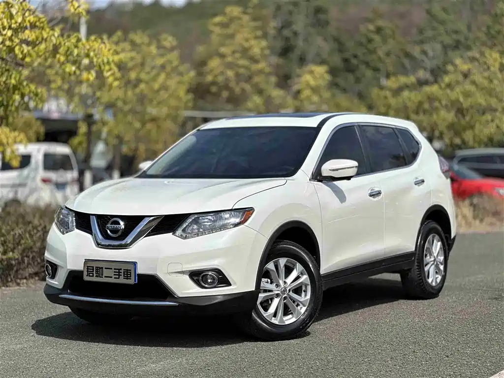 NISSAN X-TRAIL 2015