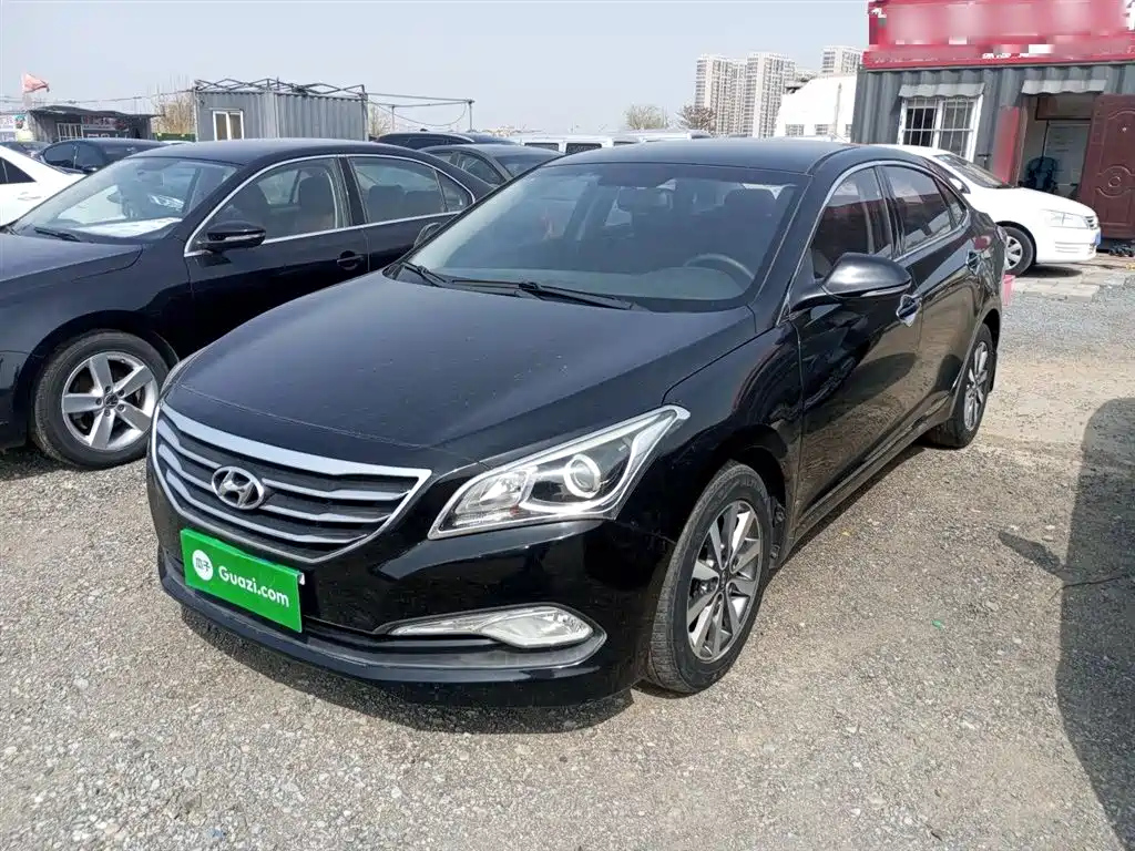 HYUNDAI MISTRA 2016