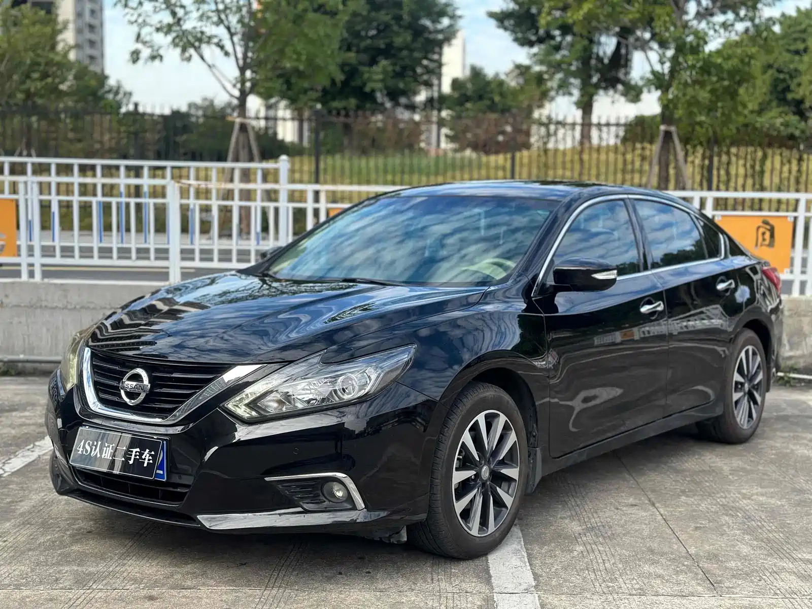 NISSAN TEANA 2016