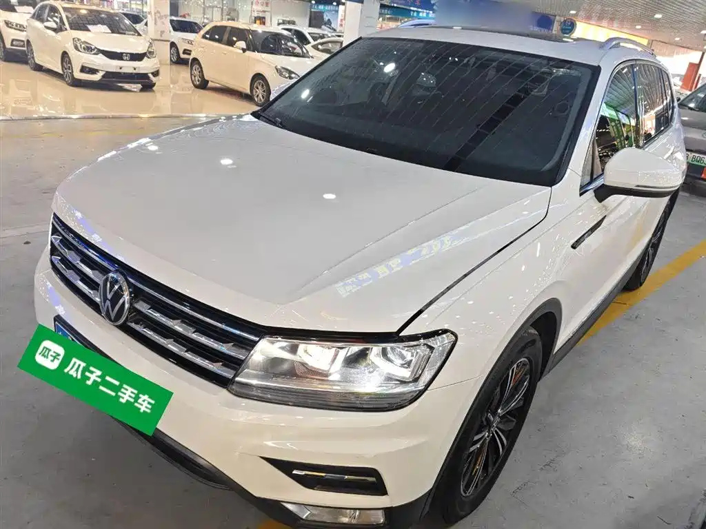 VOLKSWAGEN TIGUAN L 2021