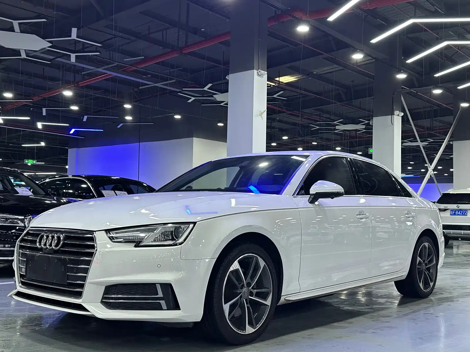 AUDI A4L 2019