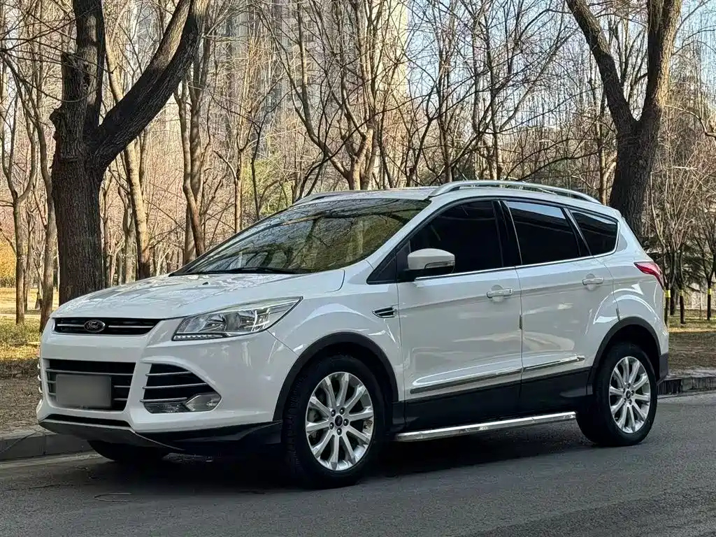 FORD ESCAPE 2015