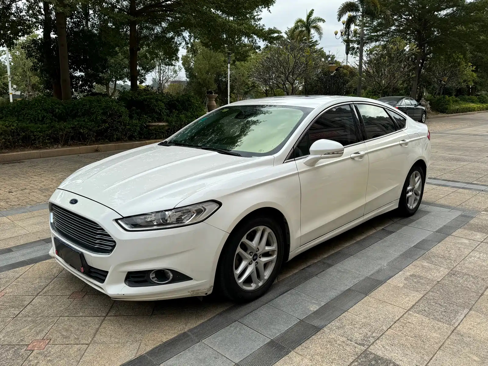 FORD MONDEO