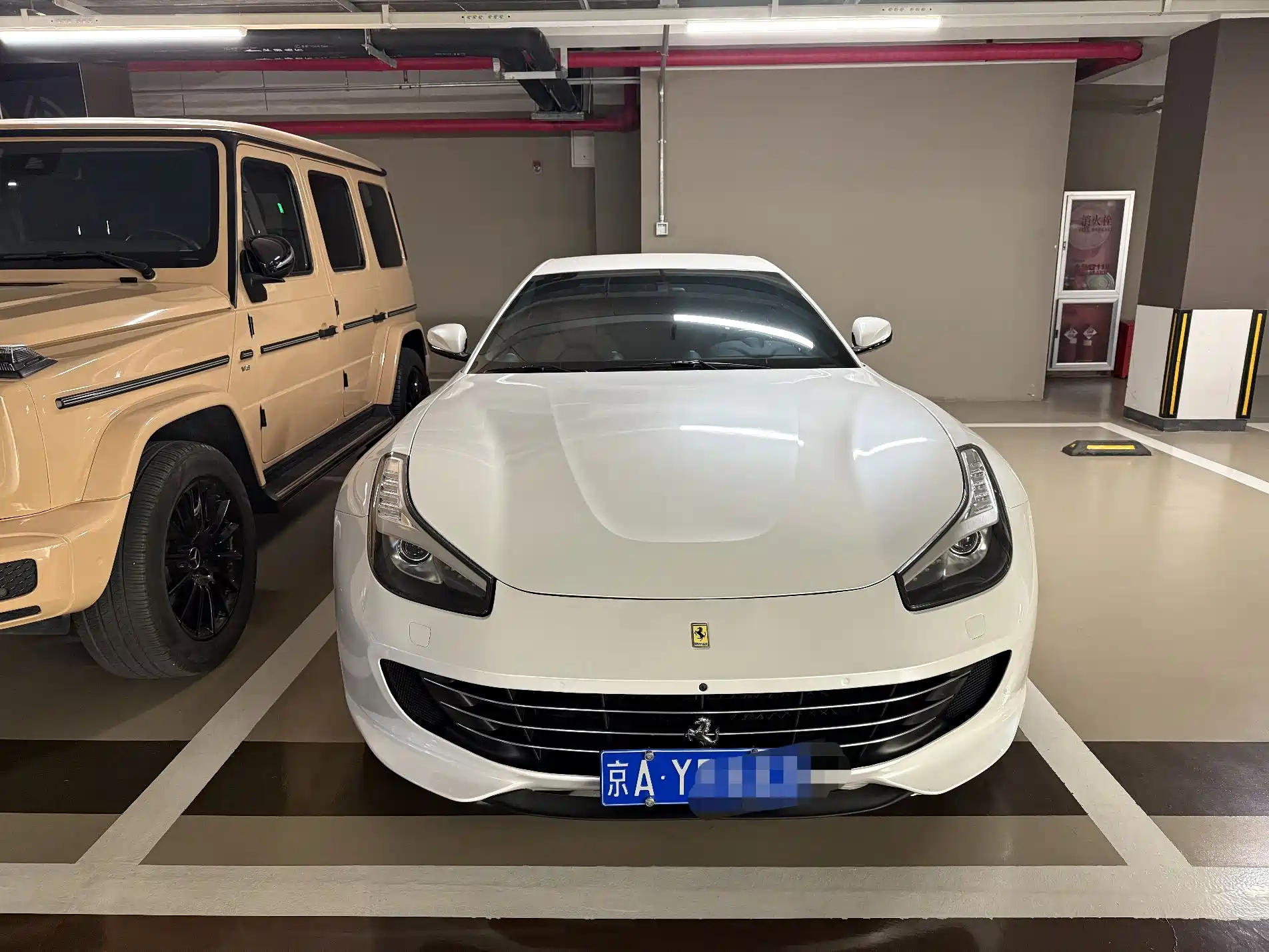 FERRARI GTC4LUSSO 2017
