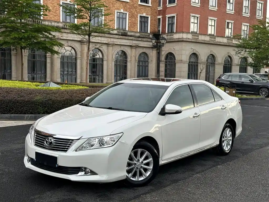 TOYOTA CAMRY 2012