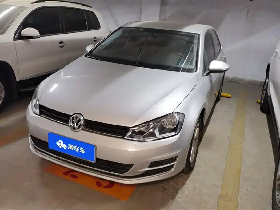 VOLKSWAGEN GOLF 2014