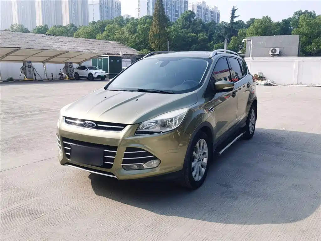 FORD ESCAPE 2015