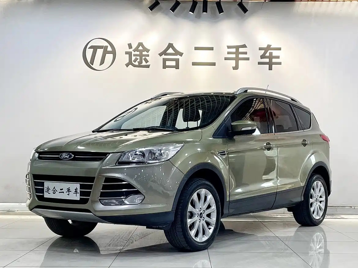 FORD ESCAPE 2015