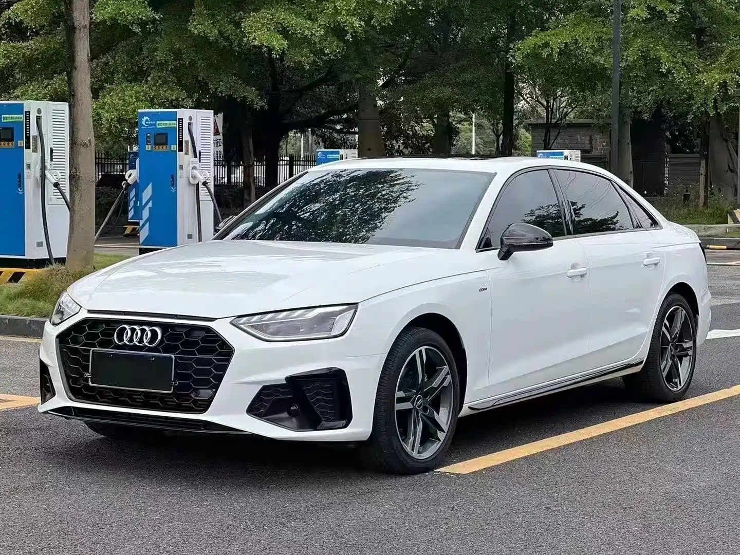 AUDI A4L 2022