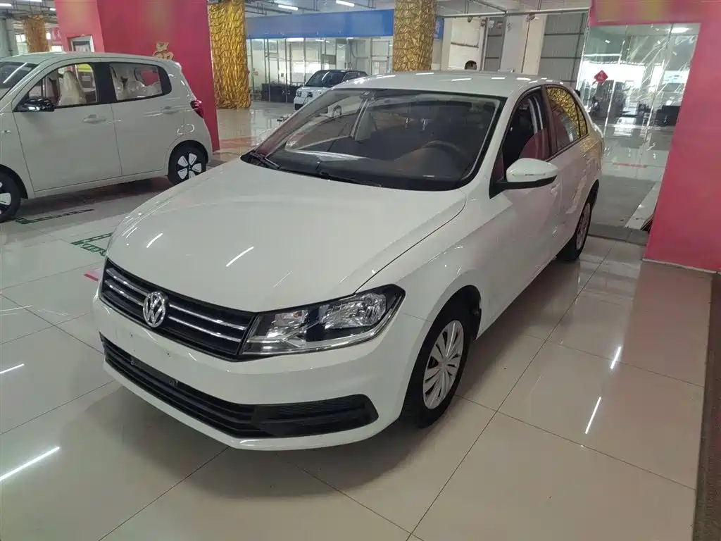 VOLKSWAGEN SANTANA 2018