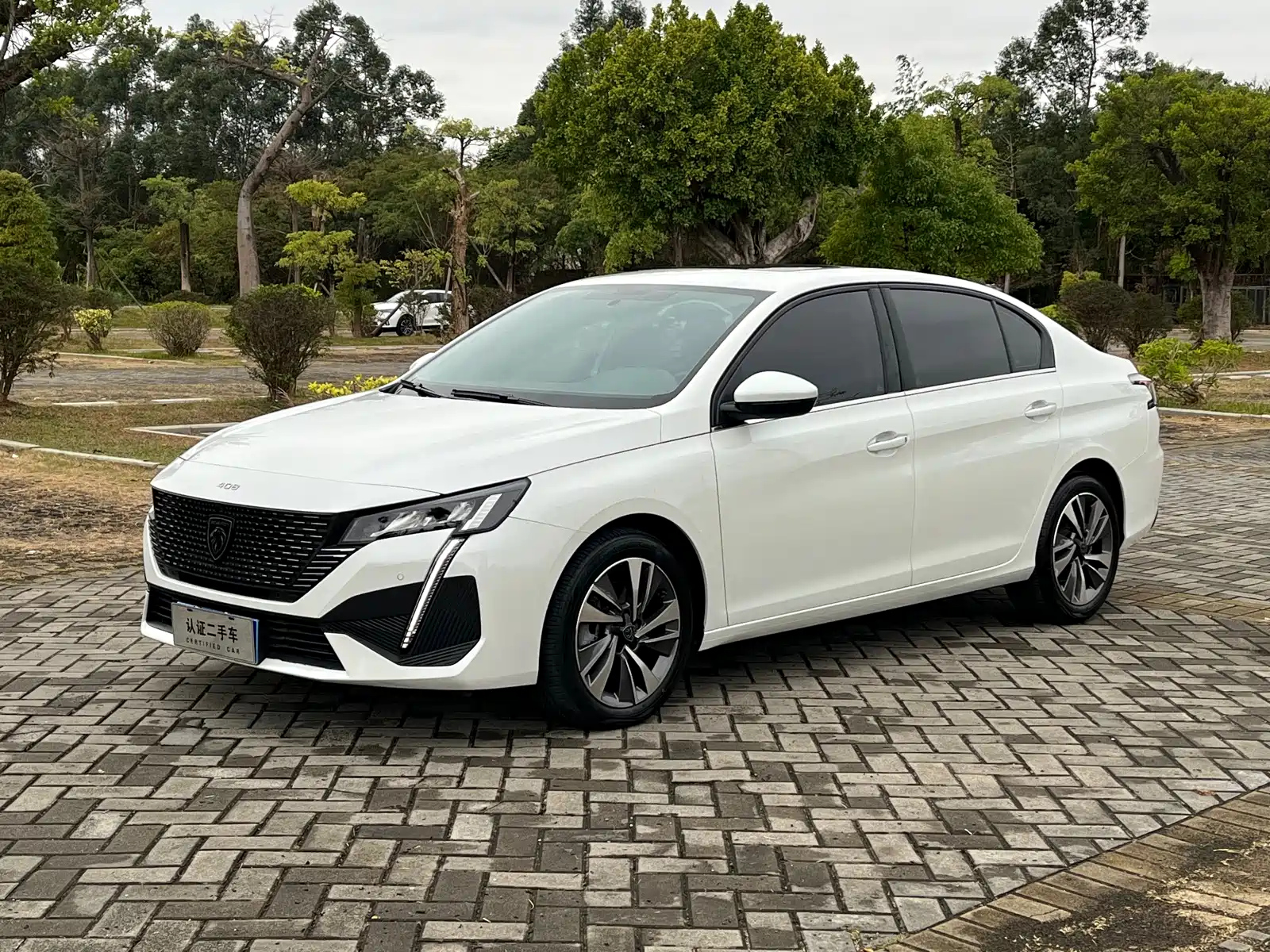 PEUGEOT 408 2022