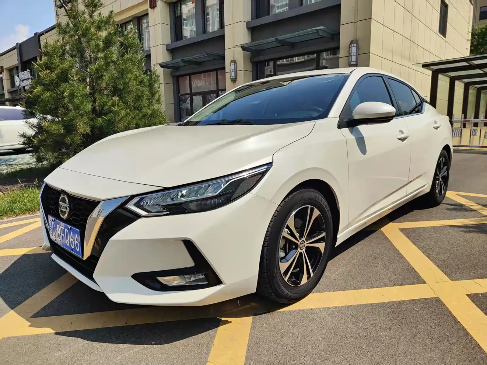 NISSAN SYLPHY 2020