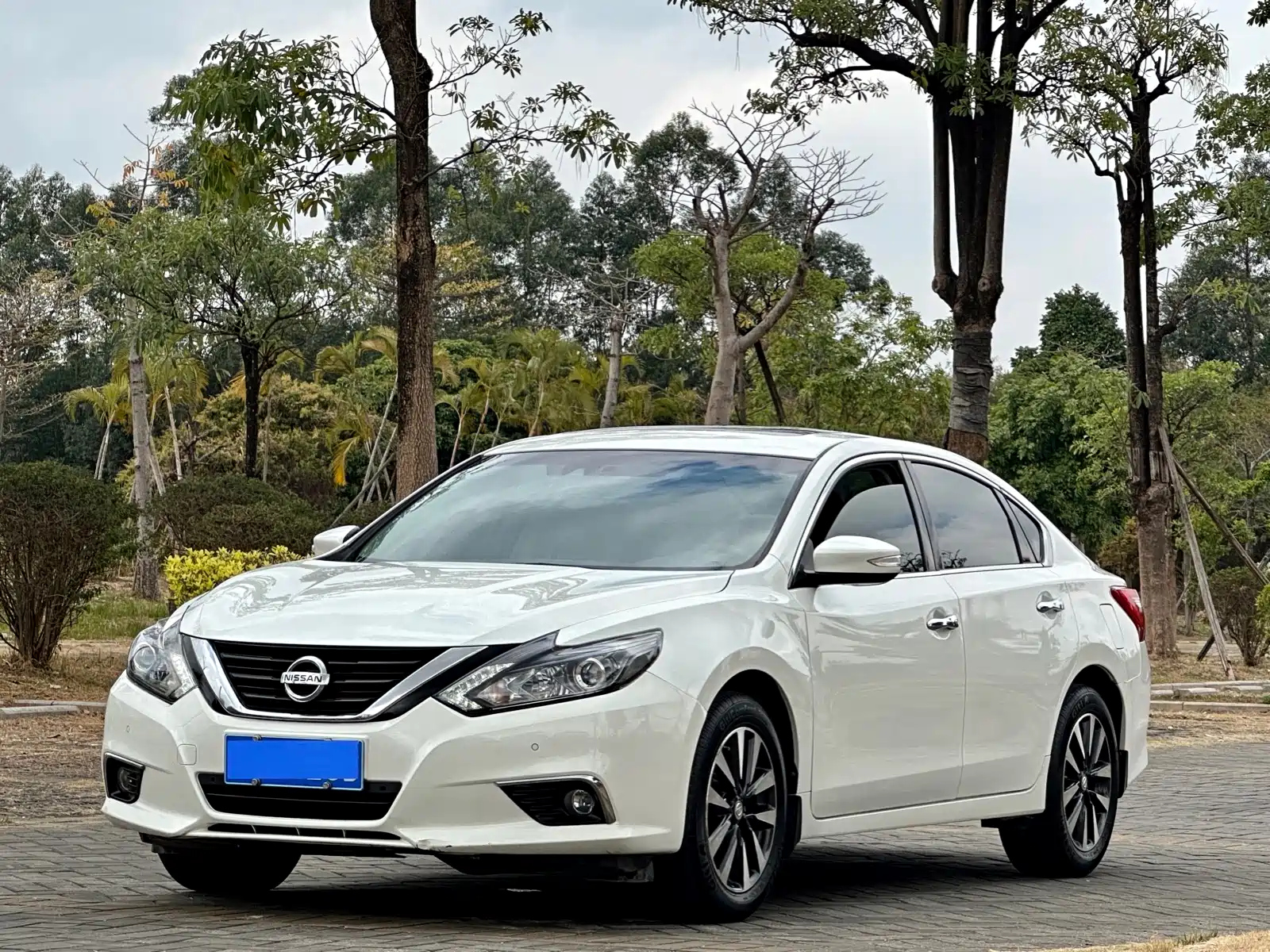 NISSAN TEANA 2016