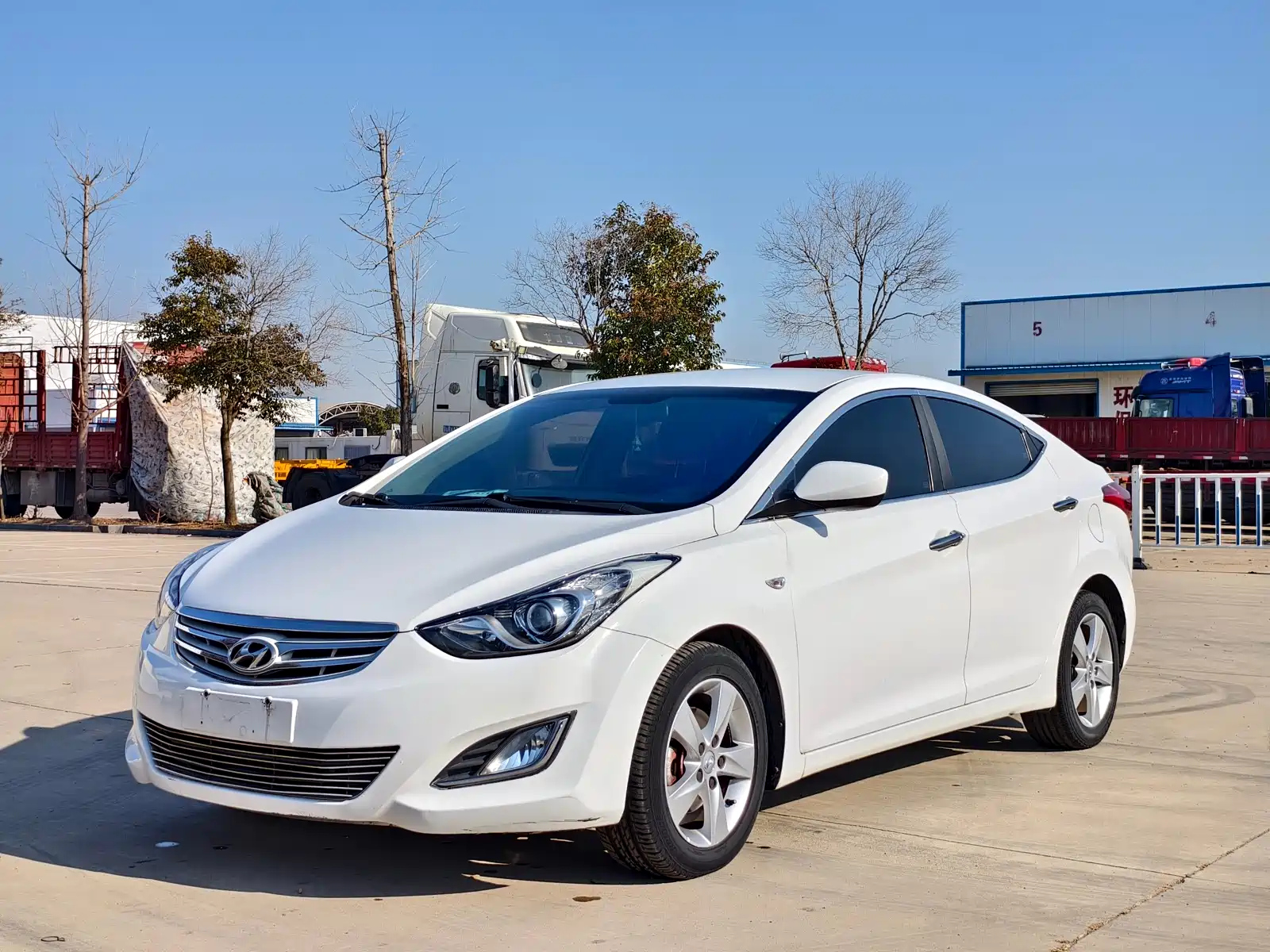 HYUNDAI ELANTRA 2015