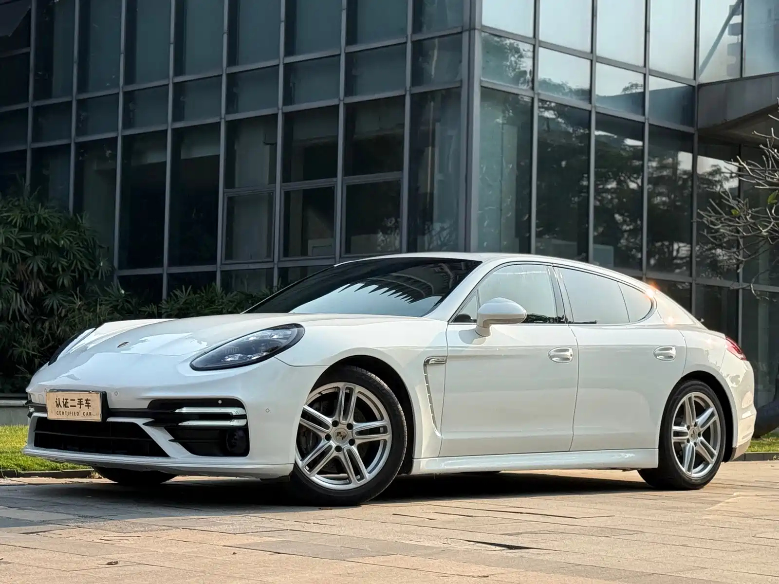 PORSCHE PANAMERA 2013
