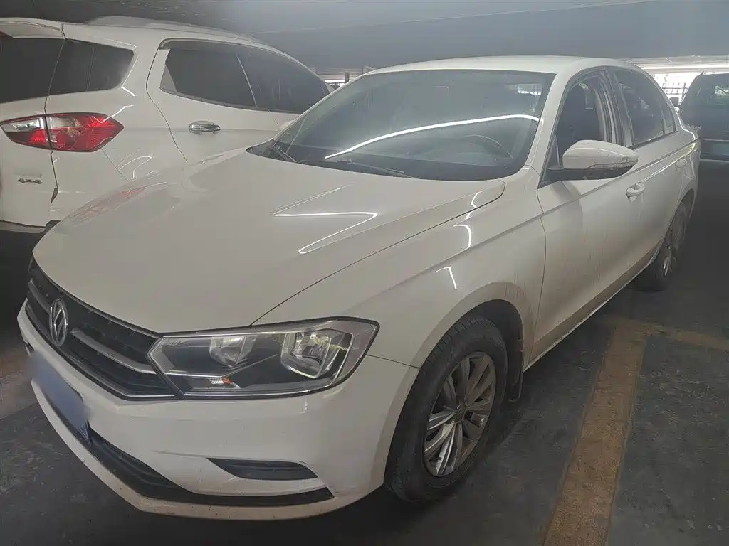 VOLKSWAGEN BORA 2018