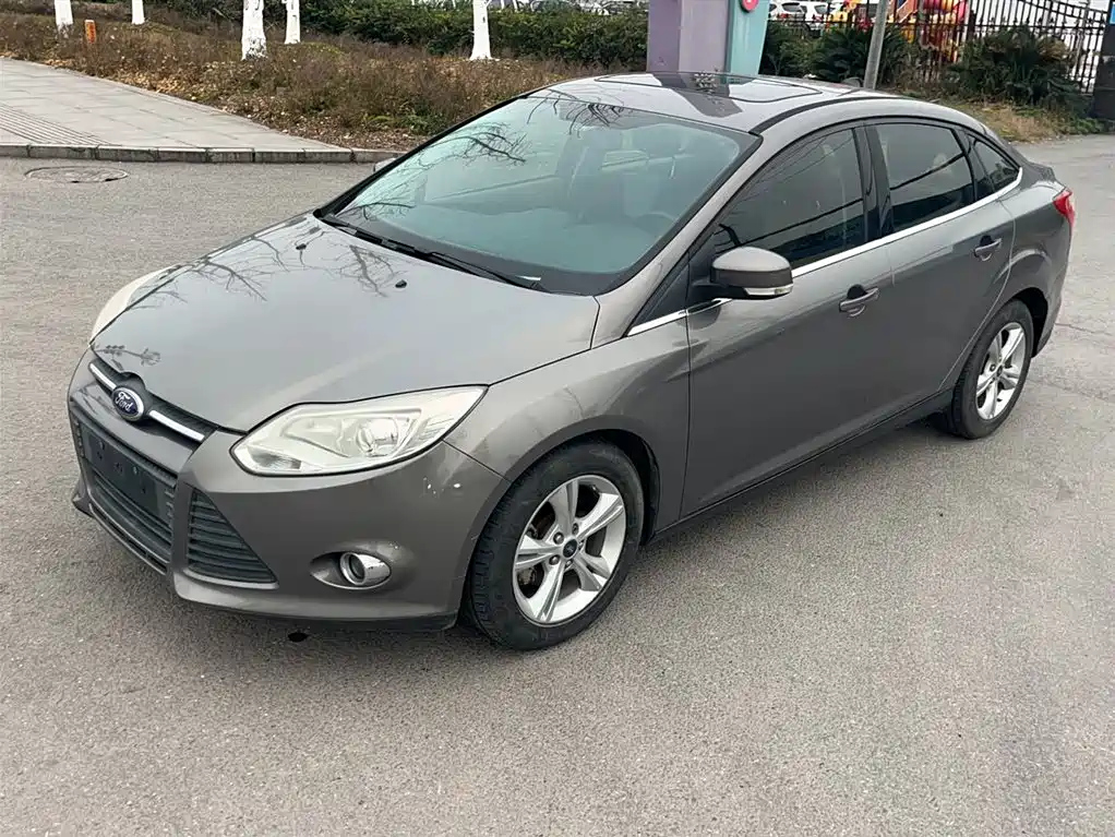 FORD FOCUS 2012