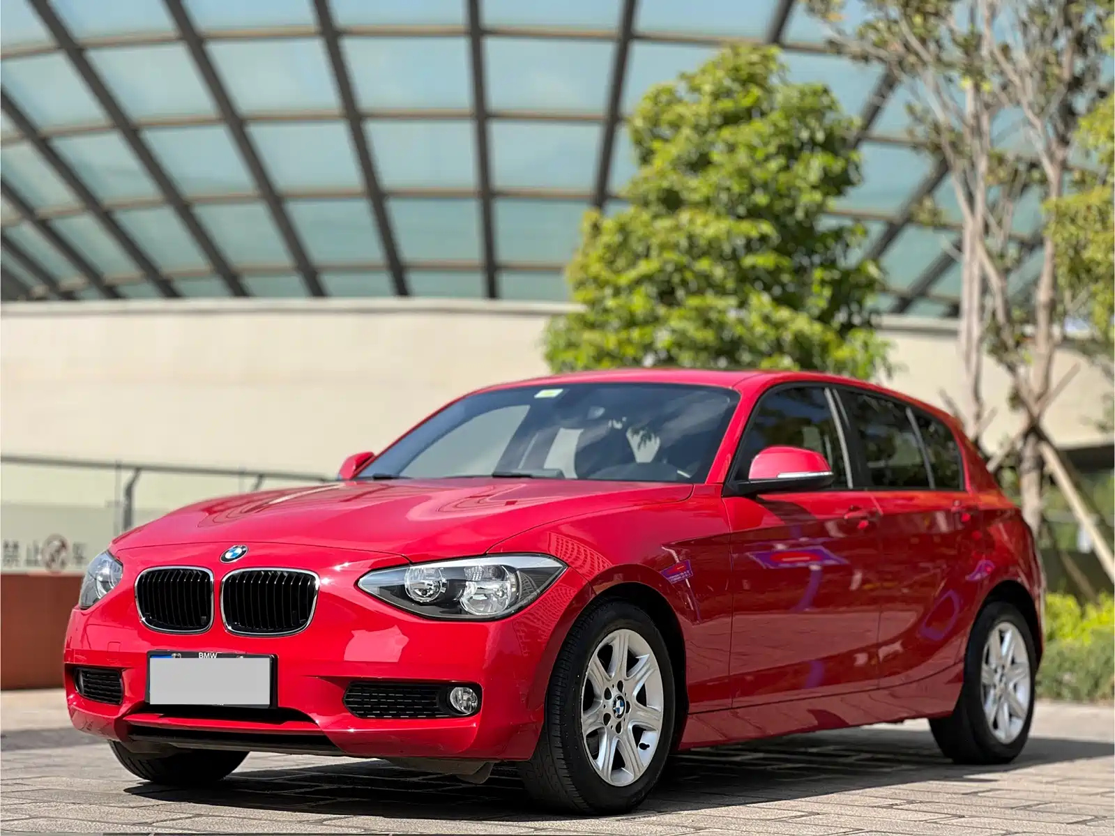 BMW 1-SERIES IMPORT 2012