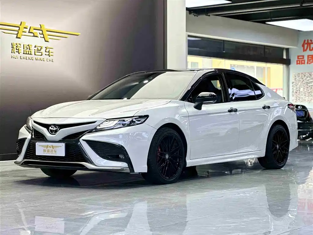 TOYOTA CAMRY 2022