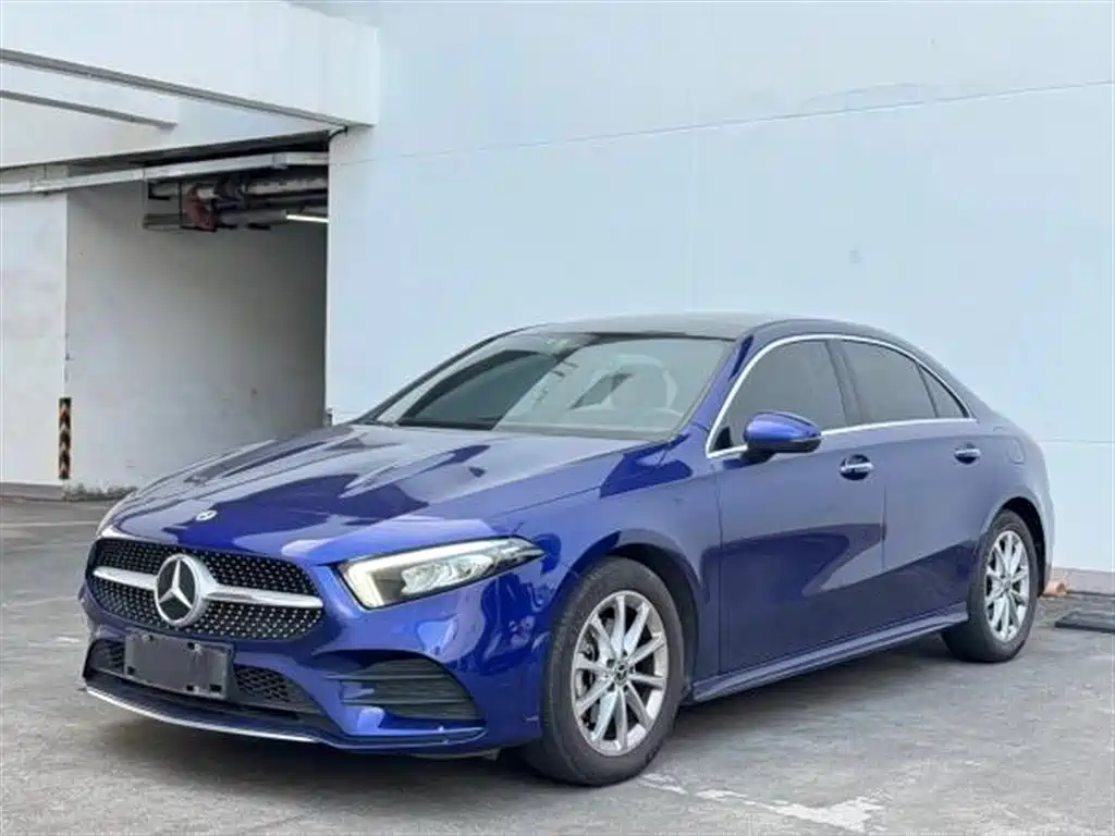 MERCEDES BENZ A-CLASS 2021