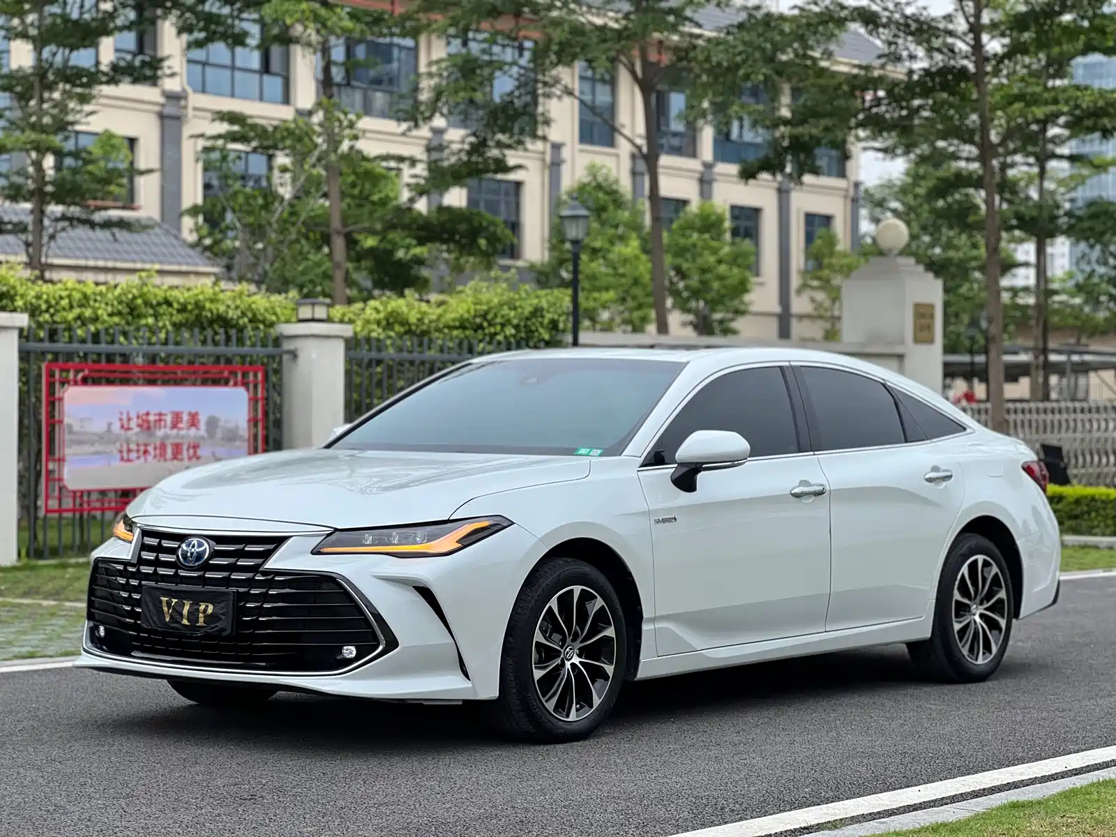TOYOTA AVALON 2022
