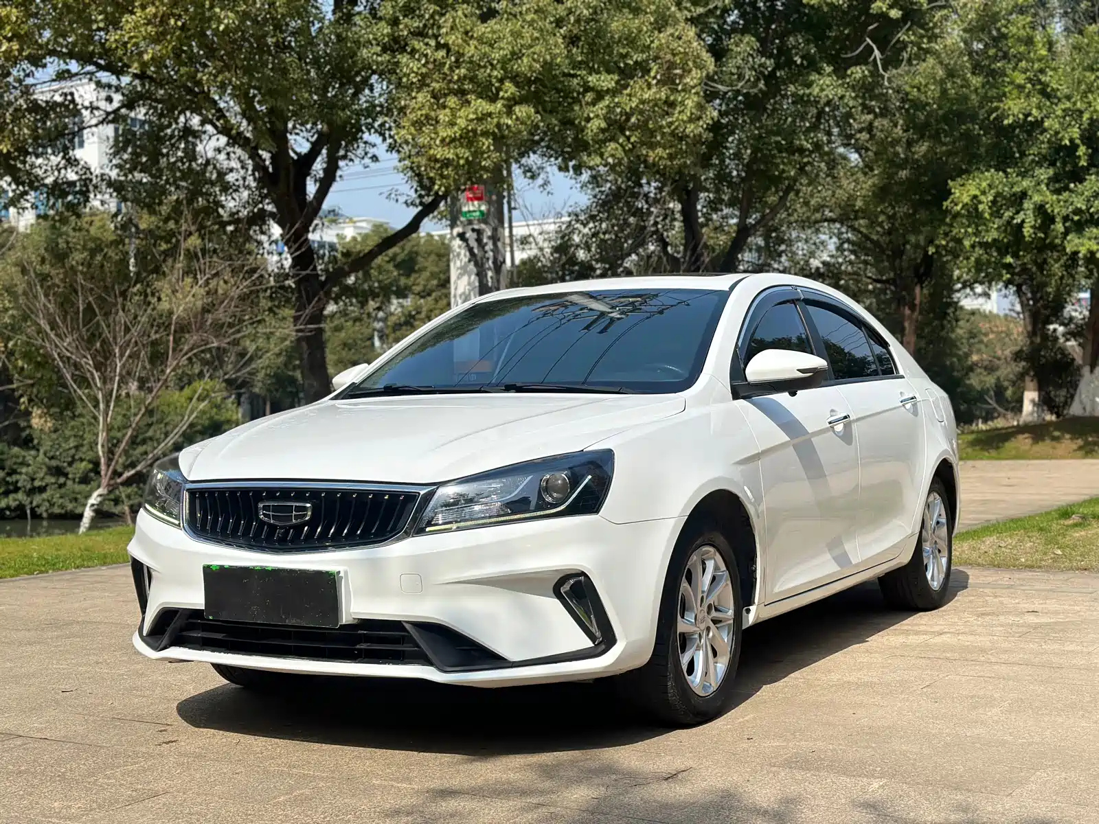 GEELY AUTO EMGRAND 2020