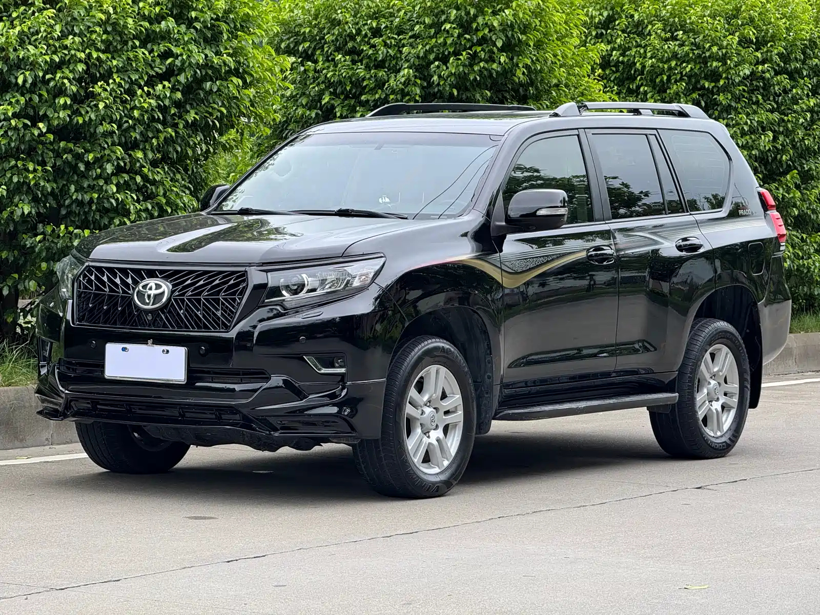 TOYOTA PRADO 2010