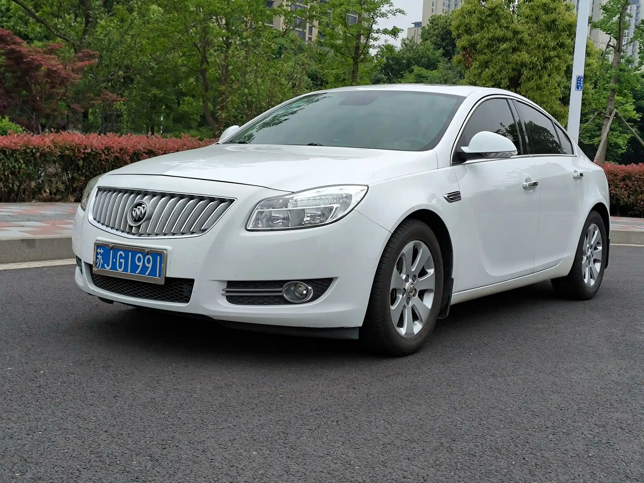 BUICK REGAL 2012