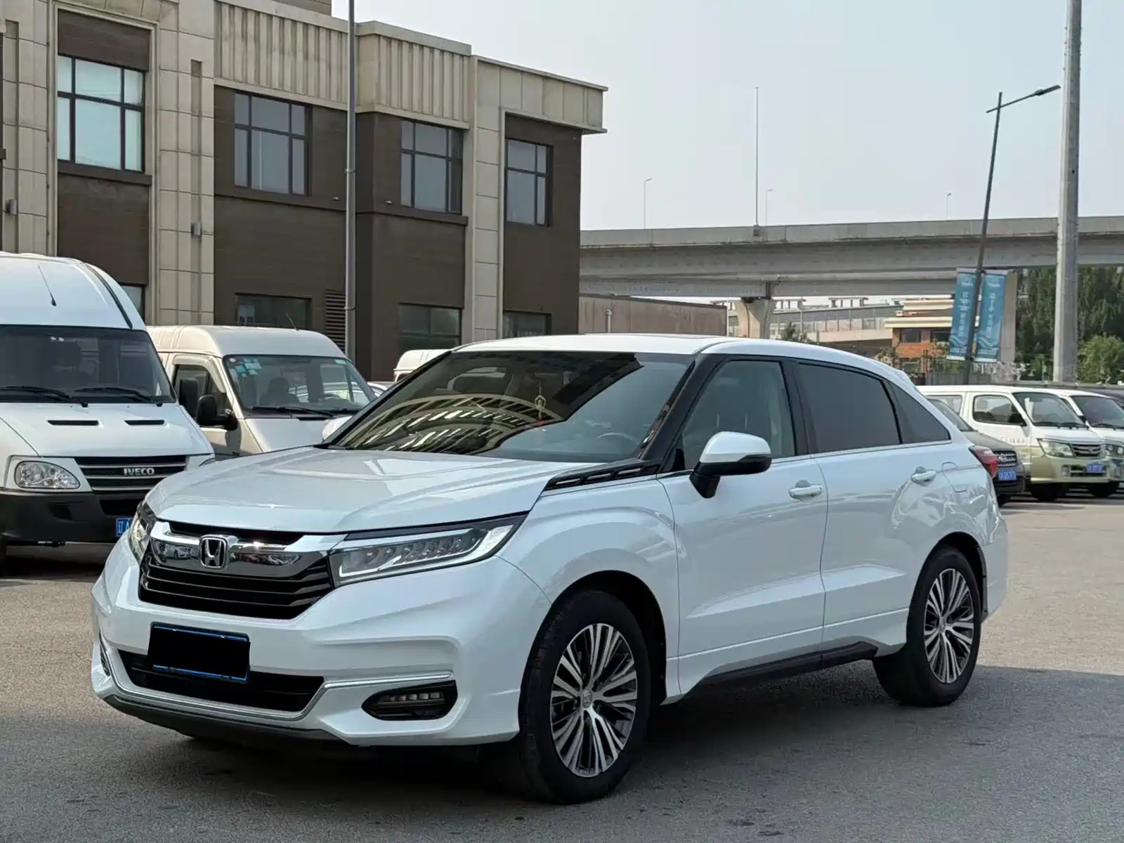 HONDA AVANCIER 2023