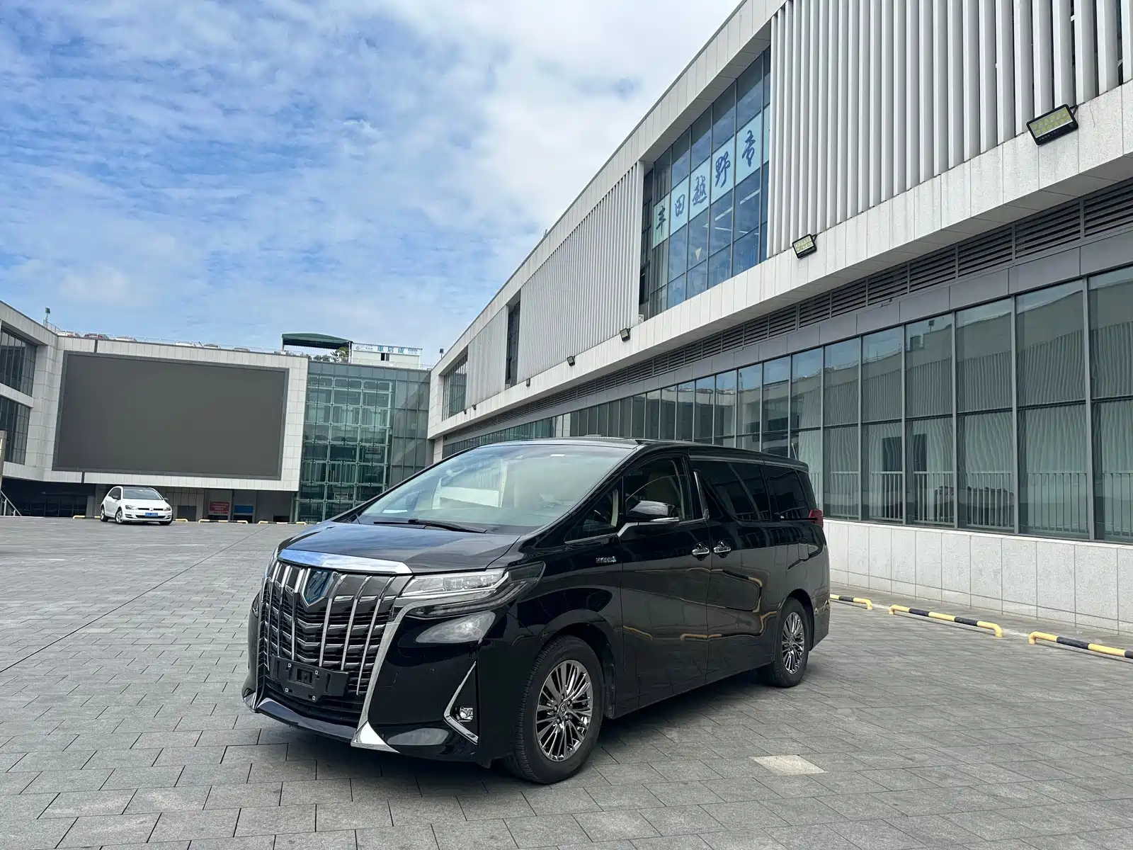 TOYOTA ALPHARD 2020