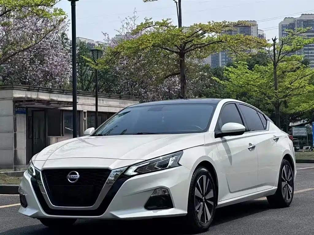NISSAN TEANA