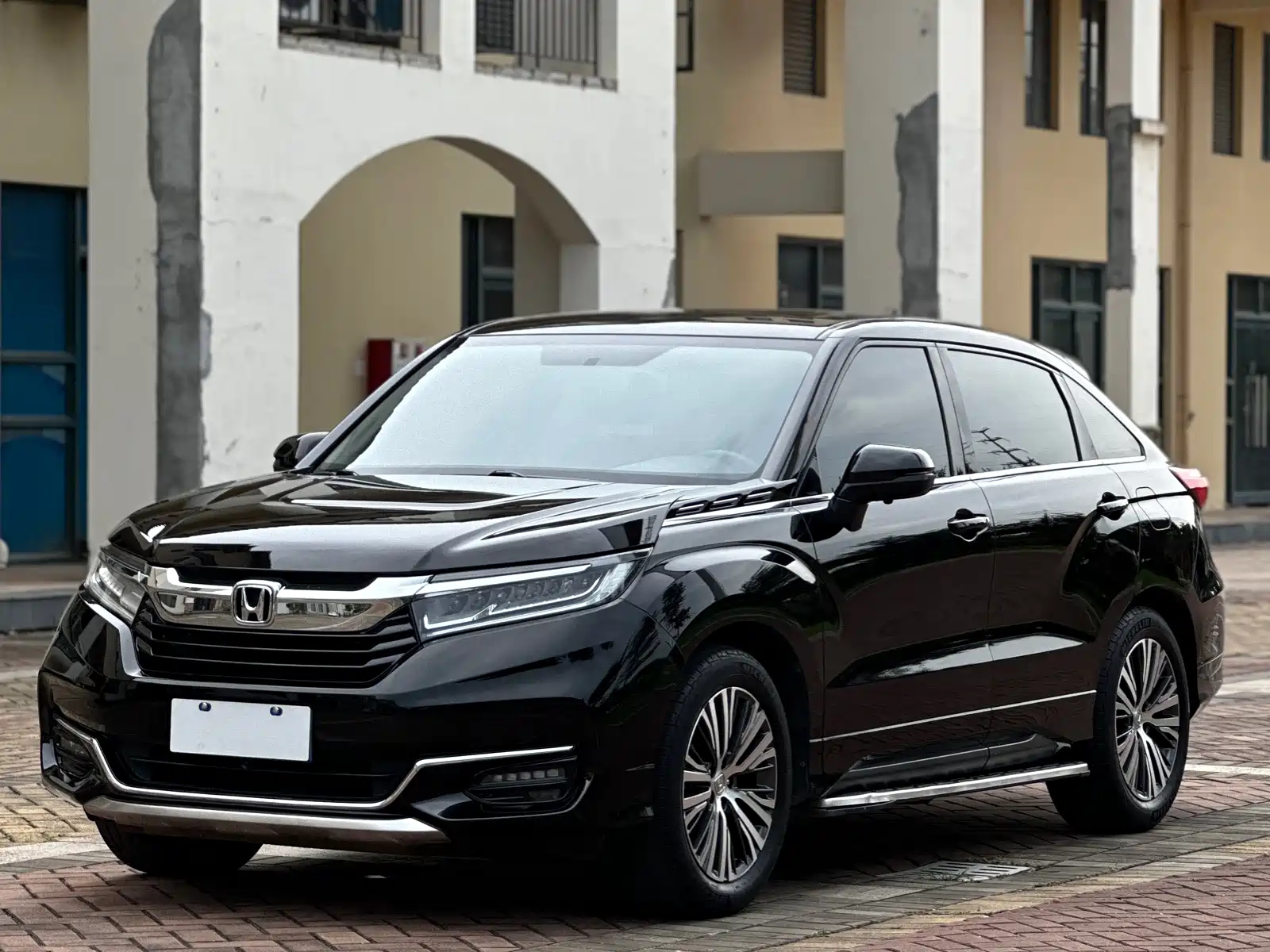 HONDA AVANCIER 2020