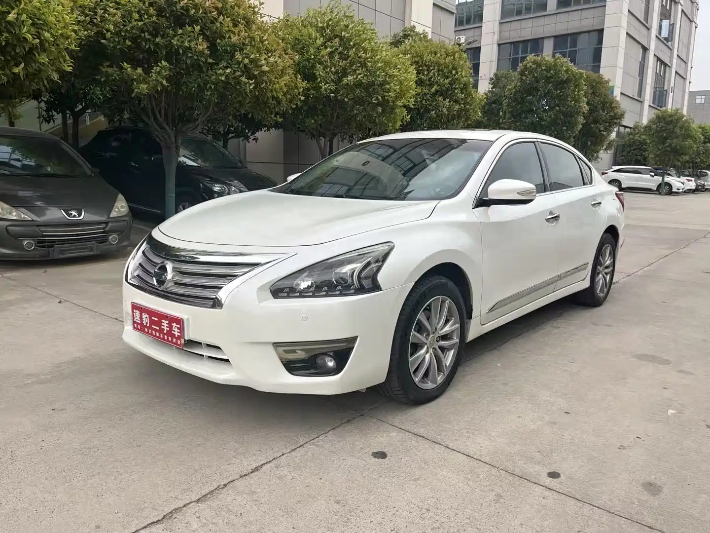 NISSAN TEANA 2013