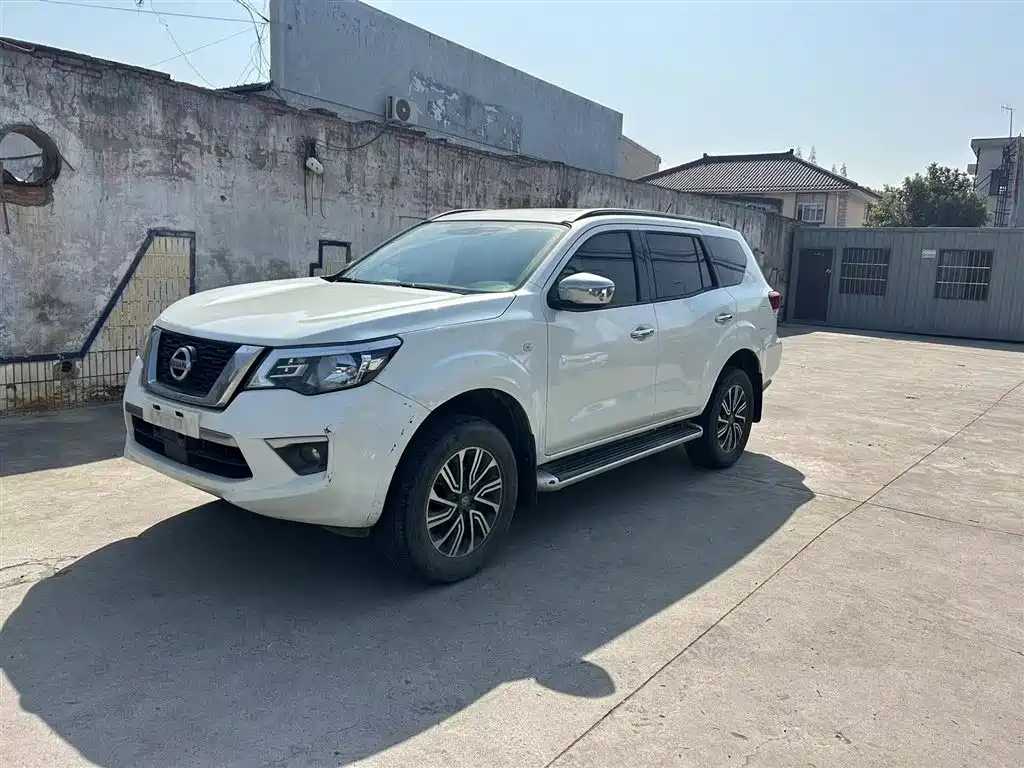 NISSAN TERRA 2018