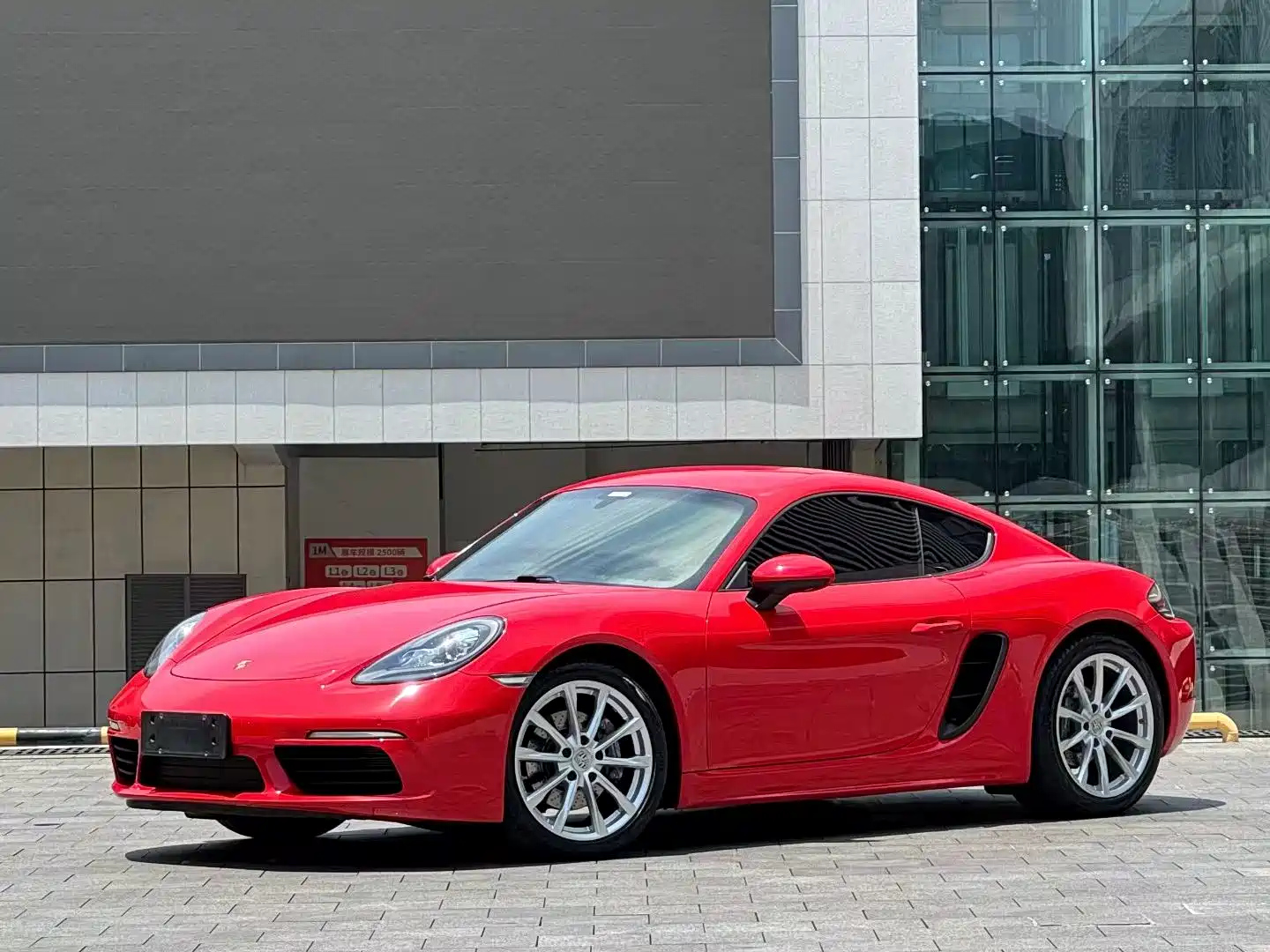 PORSCHE 718 2016
