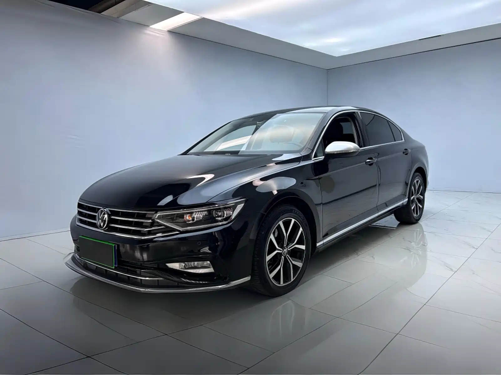 VOLKSWAGEN MAGOTAN 2020