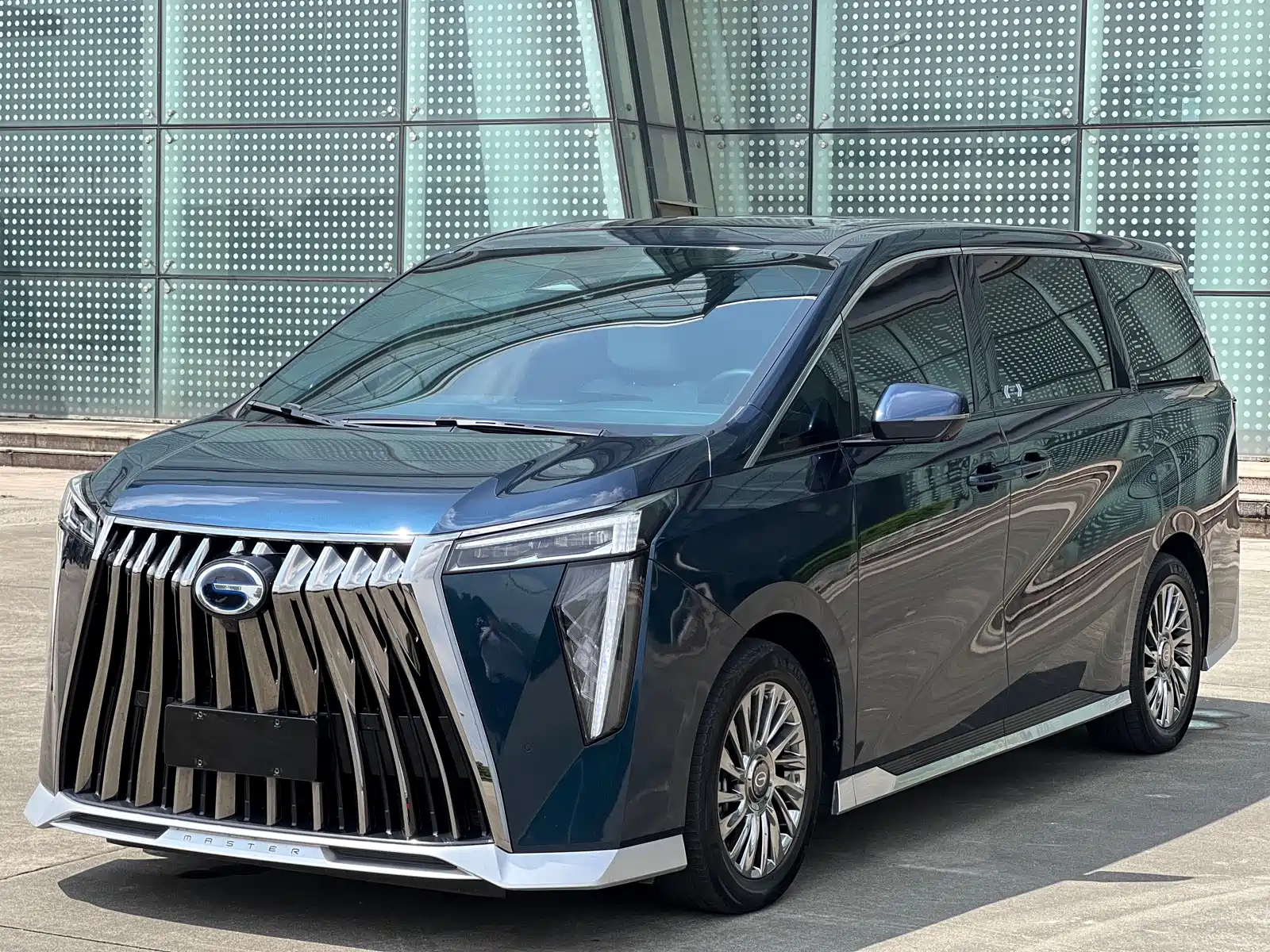 TRUMPCHI M8 2023