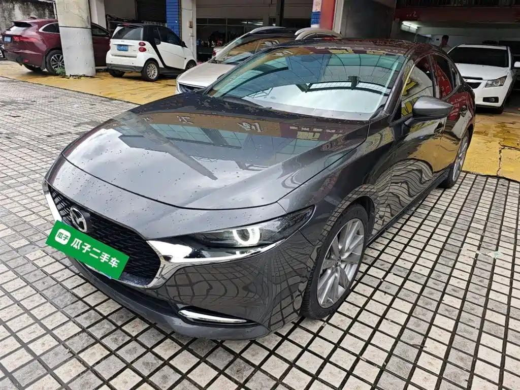 MAZDA 3 AXELA 2020