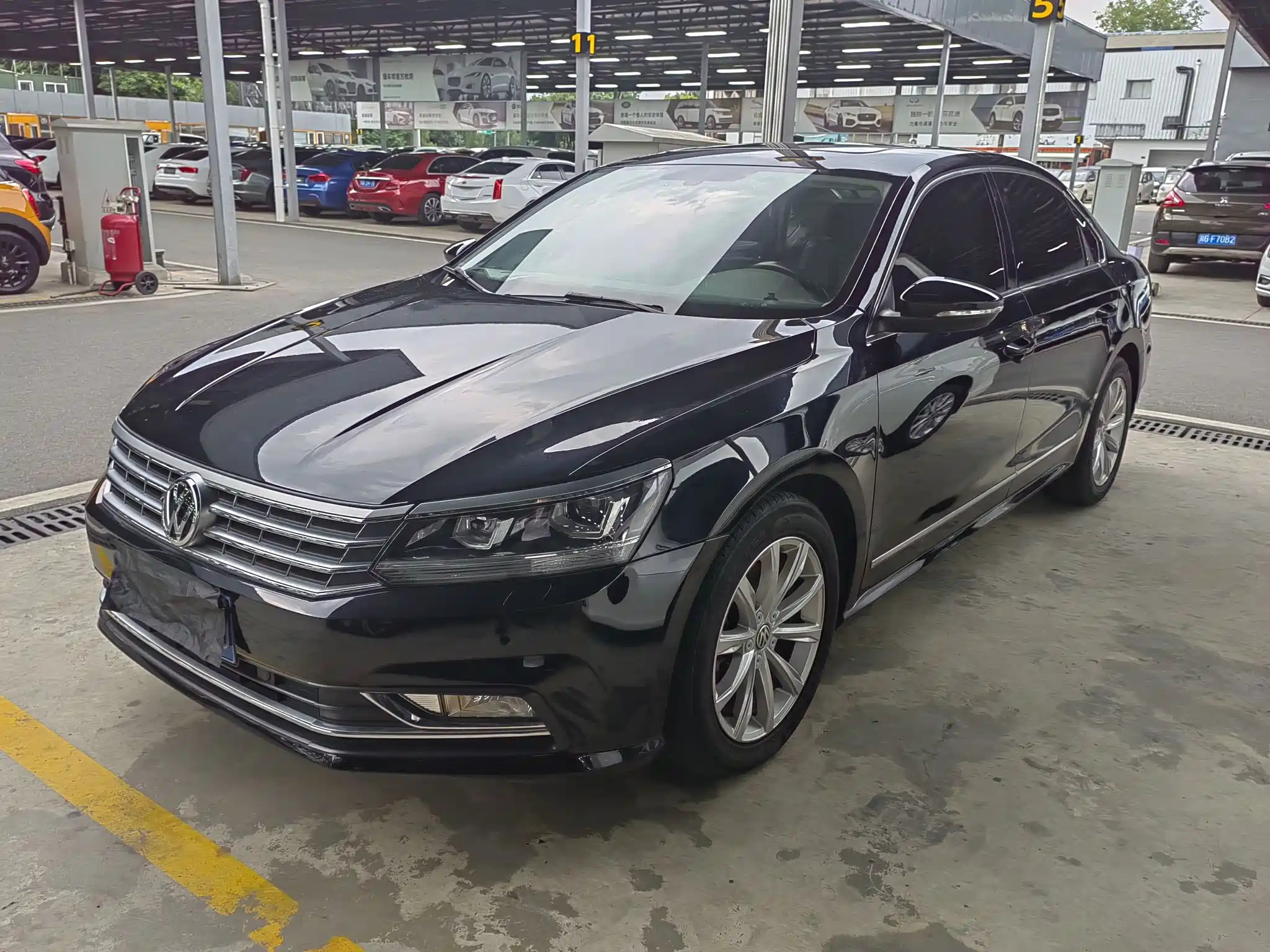 VOLKSWAGEN PASSAT 2016