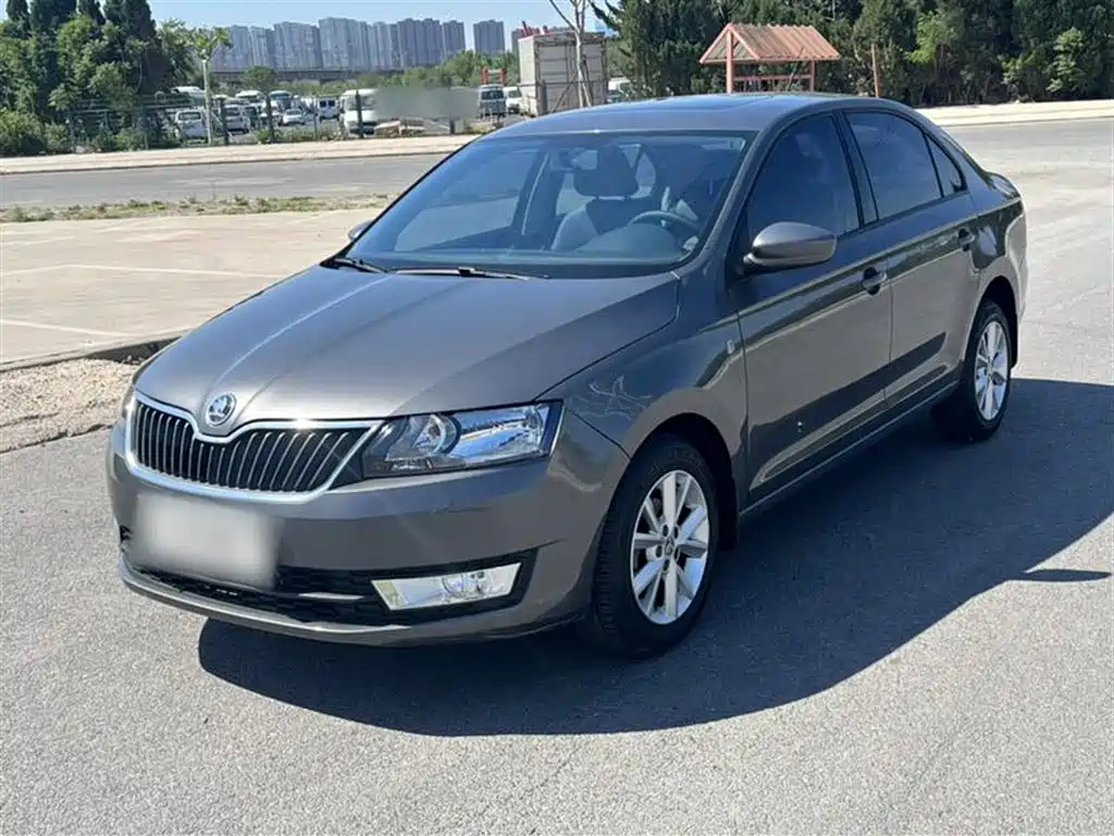 SKODA RAPID 2015