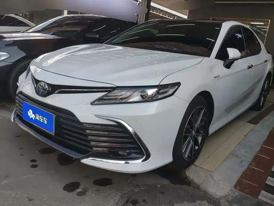 TOYOTA CAMRY 2021