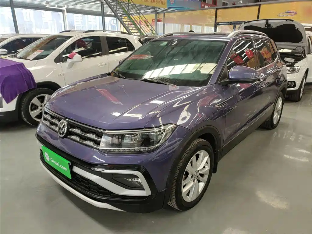 VOLKSWAGEN T-CROSS 2019