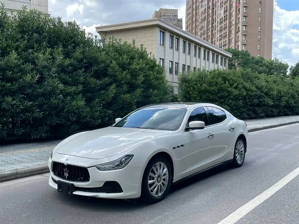 MASERATI GHIBLI 2014