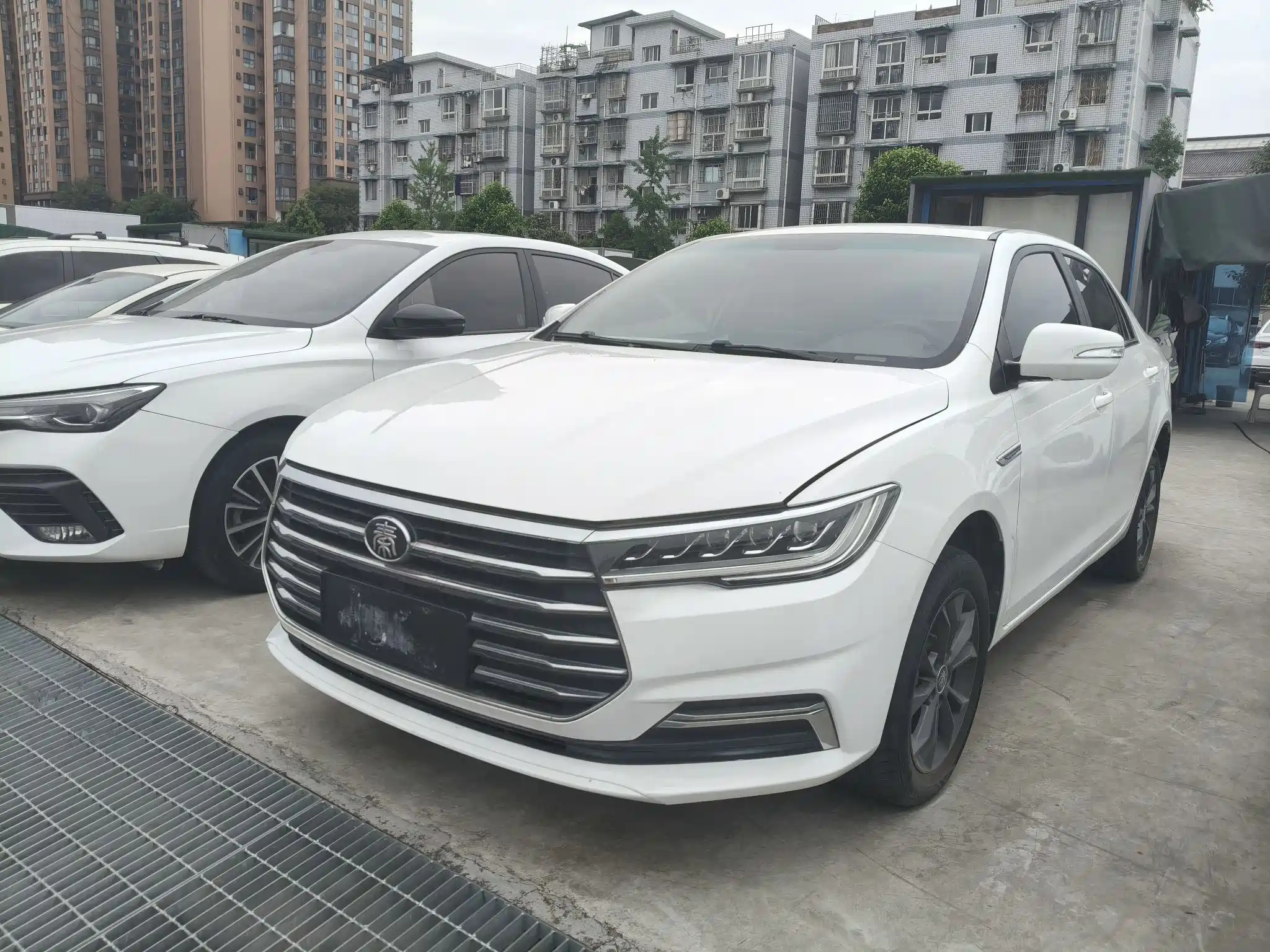 BYD QIN