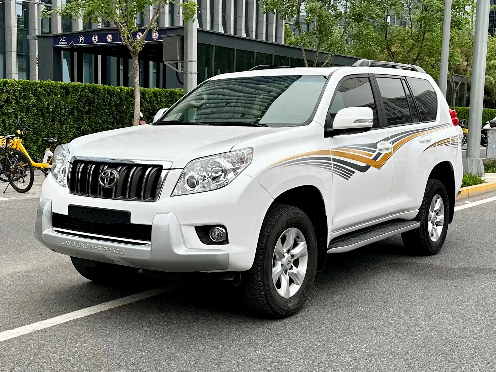 TOYOTA PRADO 2010