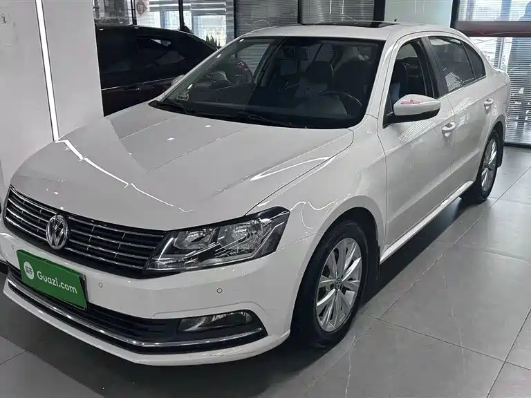 VOLKSWAGEN LAVIDA 2017