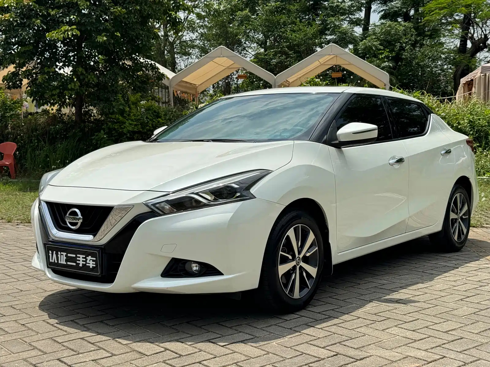 NISSAN LANNIA 2016