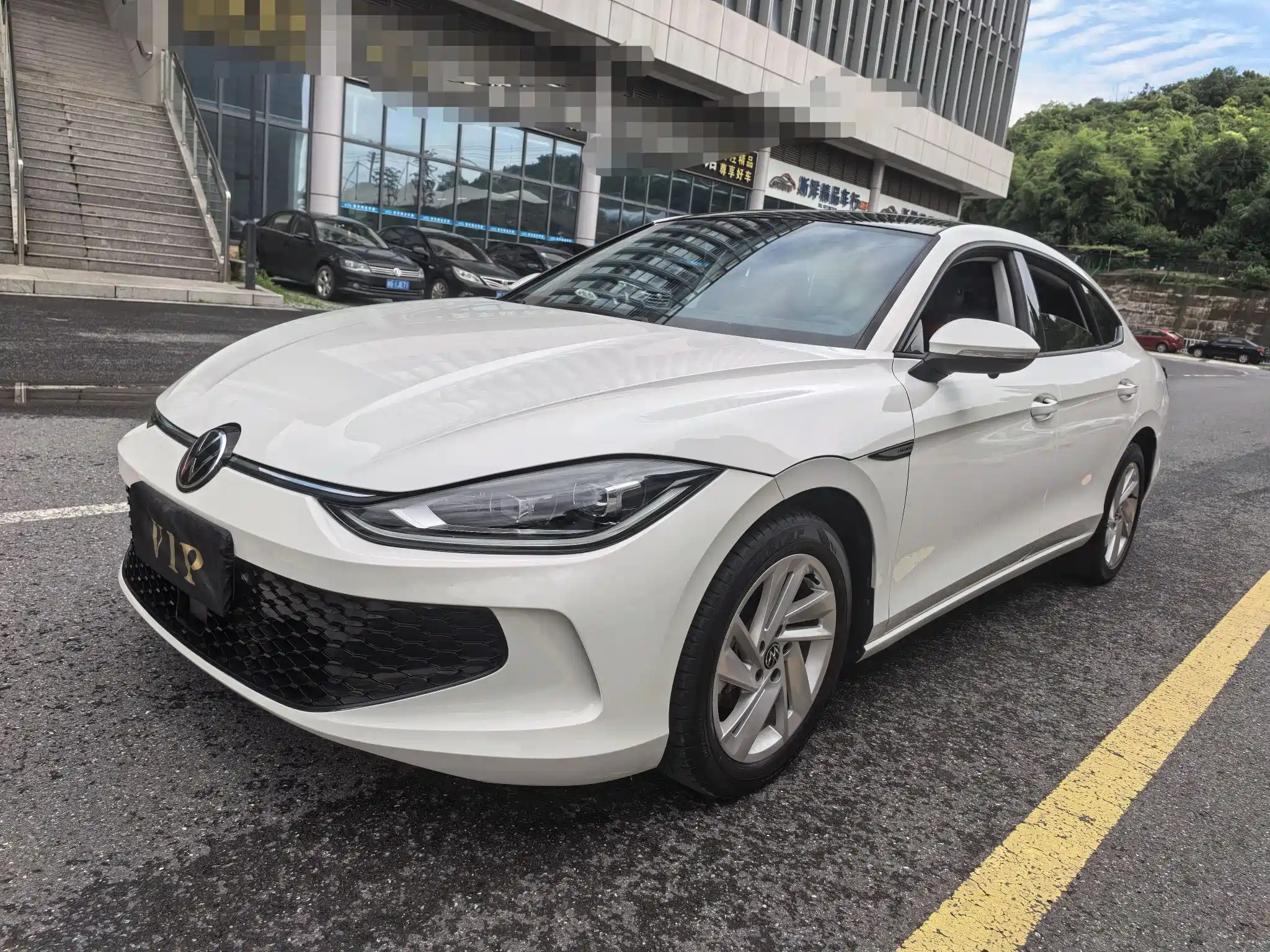 VOLKSWAGEN LAMANDO 2022