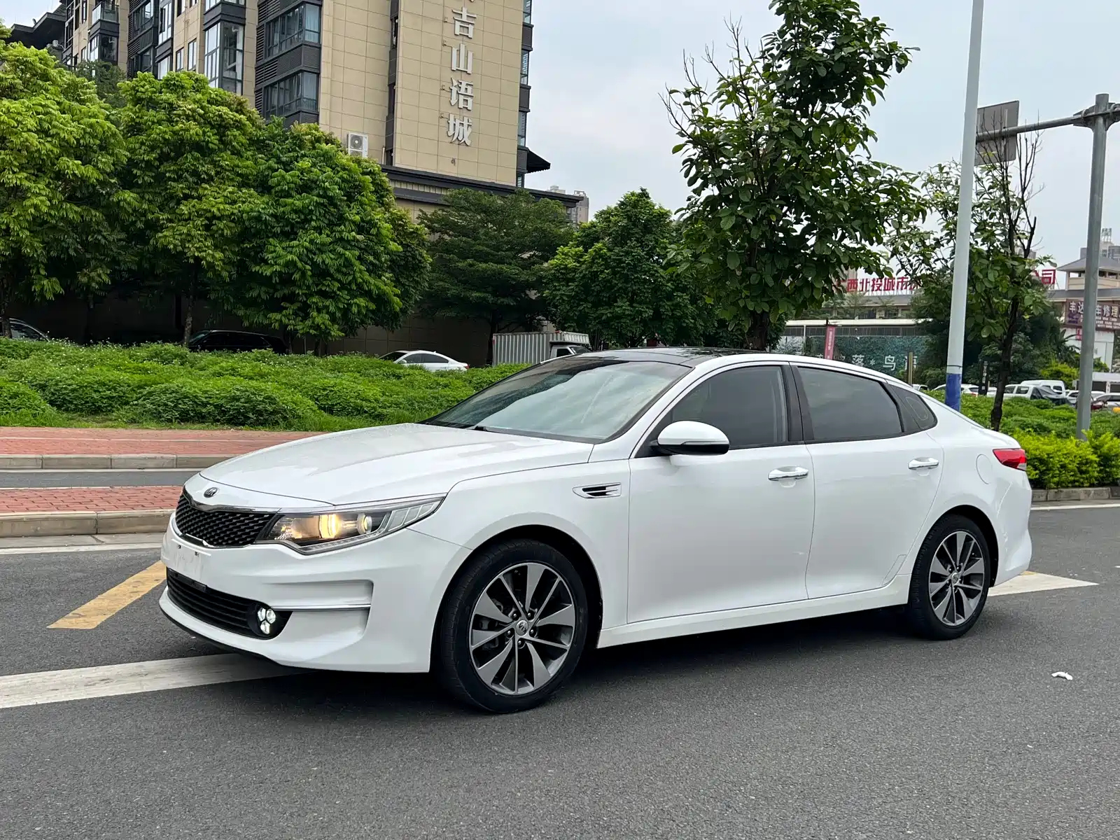 KIA K5 2016
